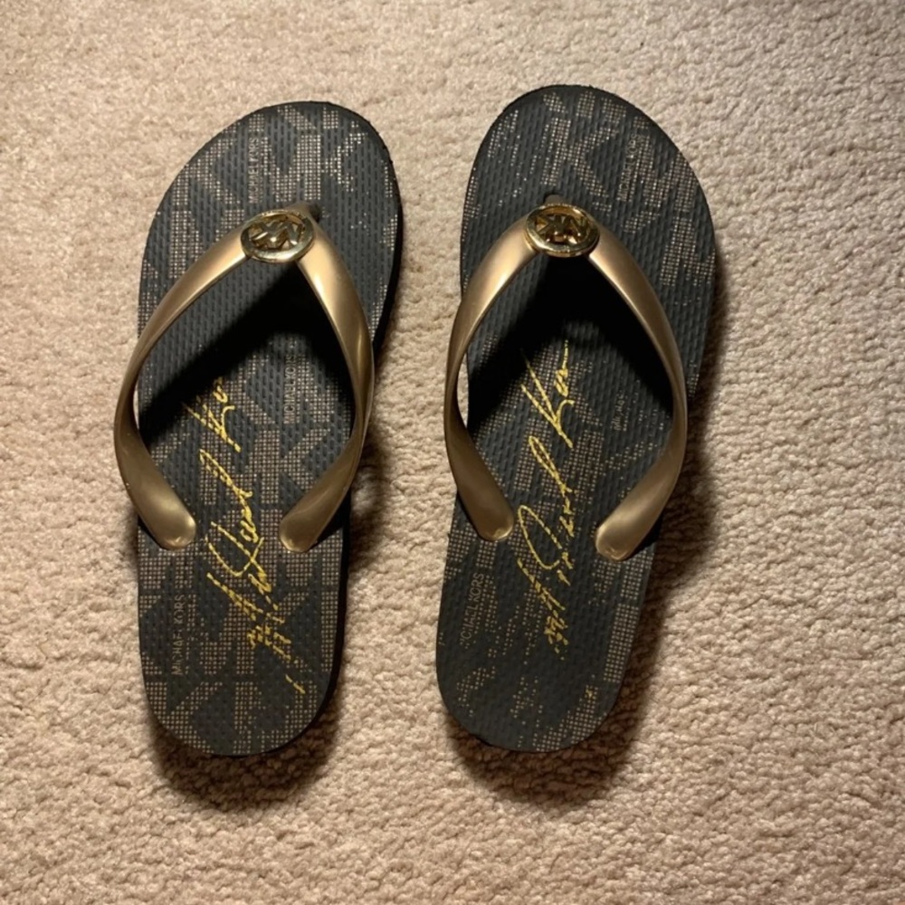Michael Kor flip flops